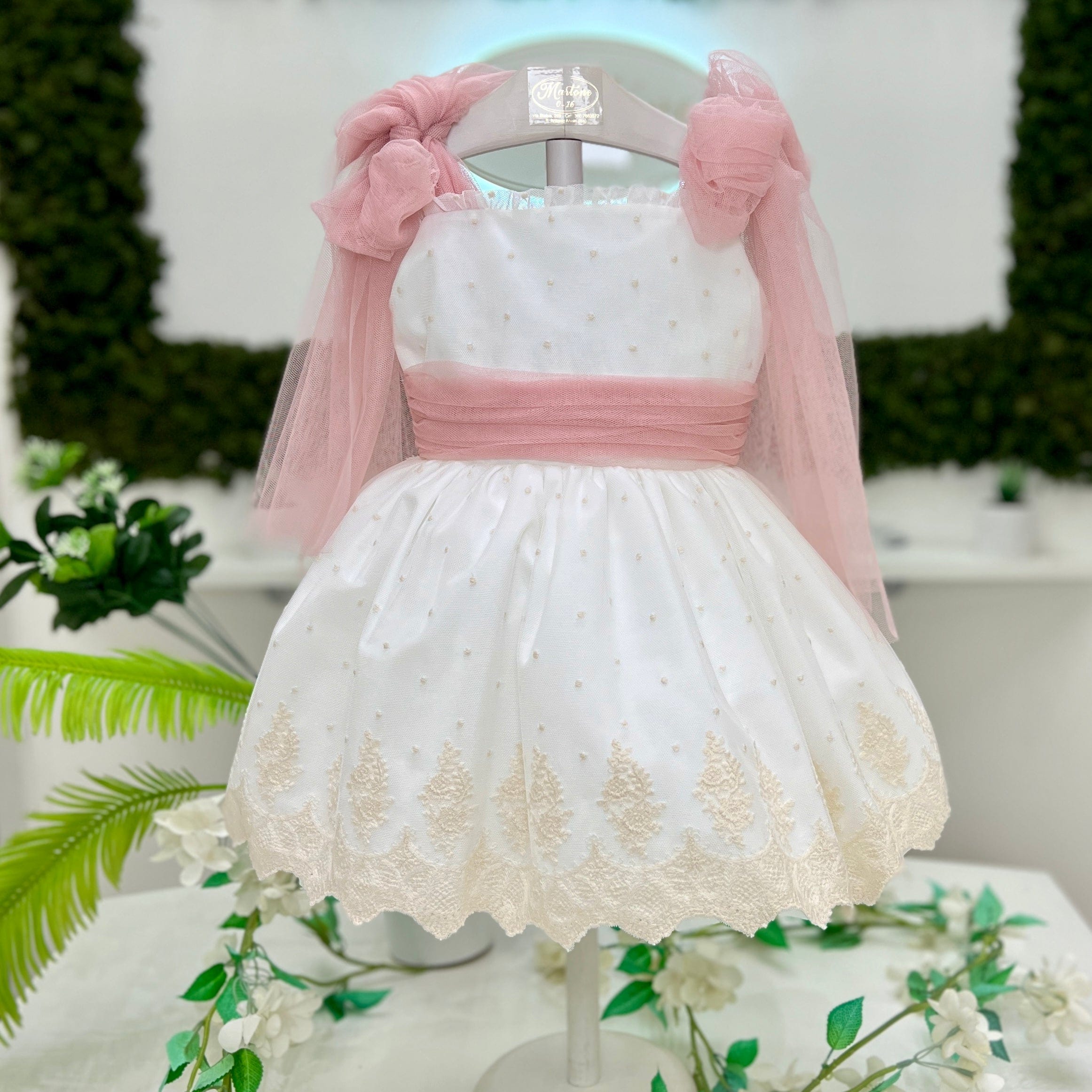 Abito in tulle plumetis