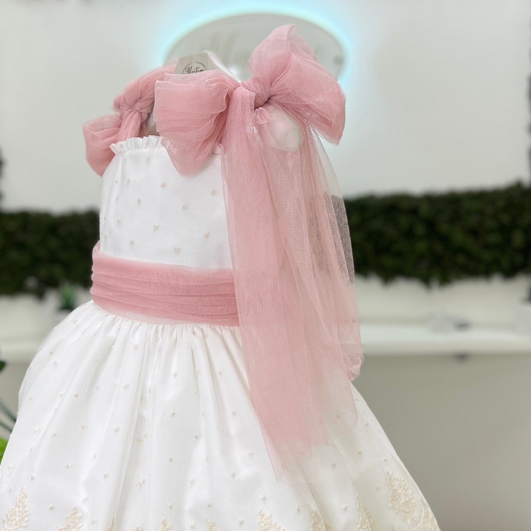 Abito in tulle plumetis