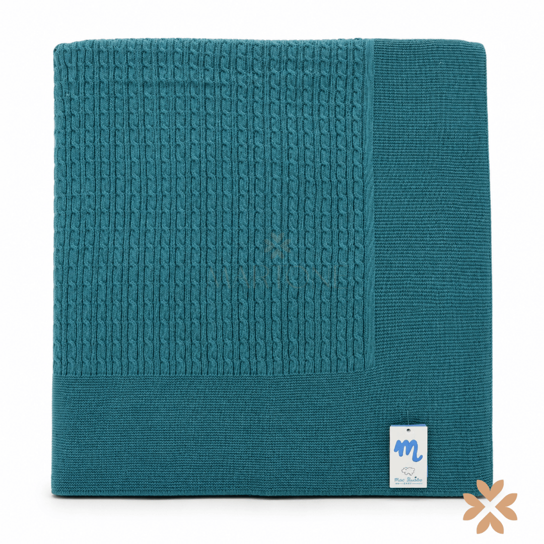 Coperta Neonato in Maglia con Lavorazione a Trecce