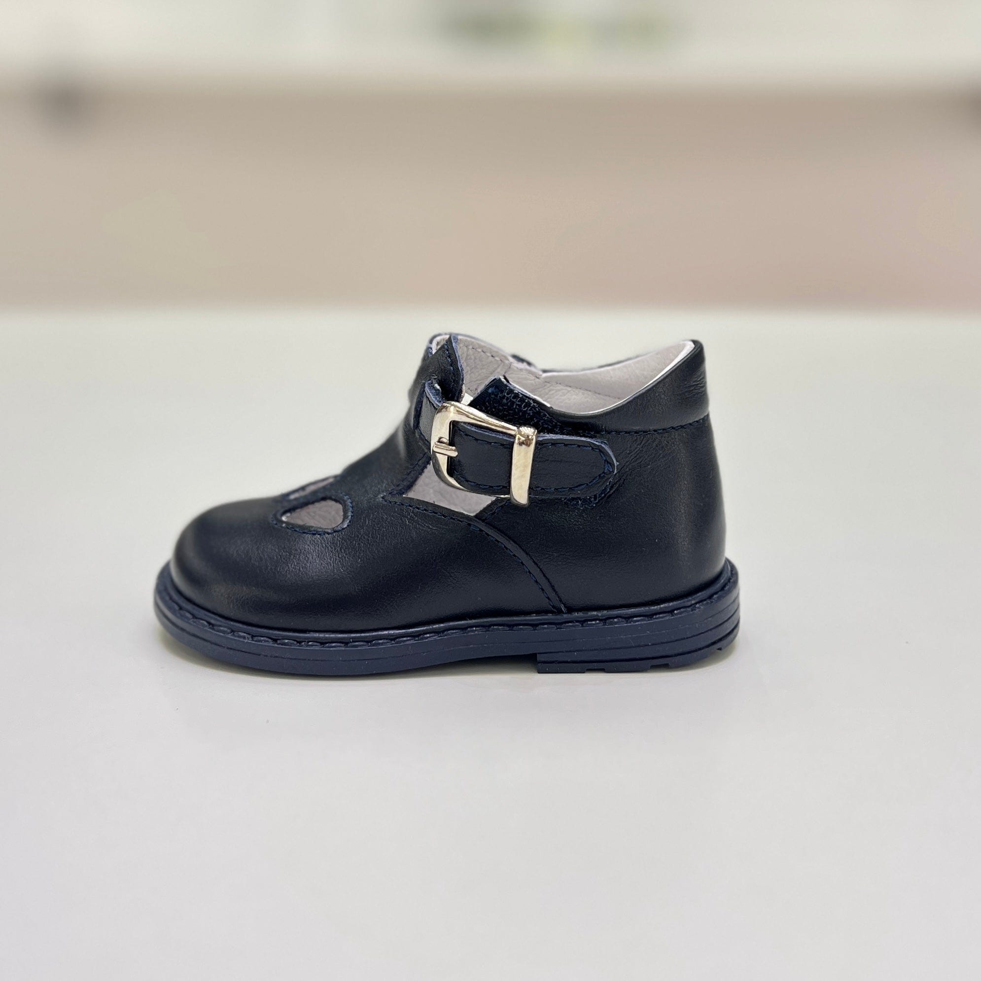 Scarpa con occhielli - Martone