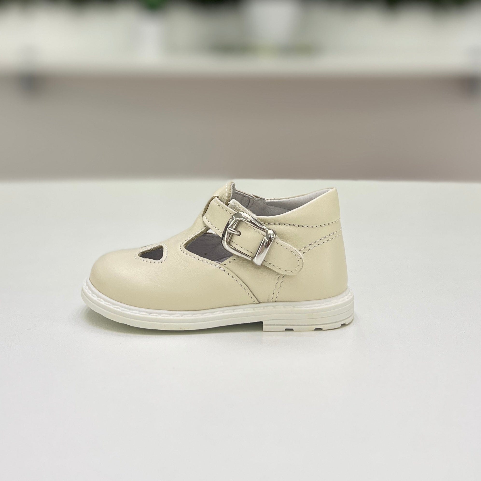 Scarpa con occhielli - Martone