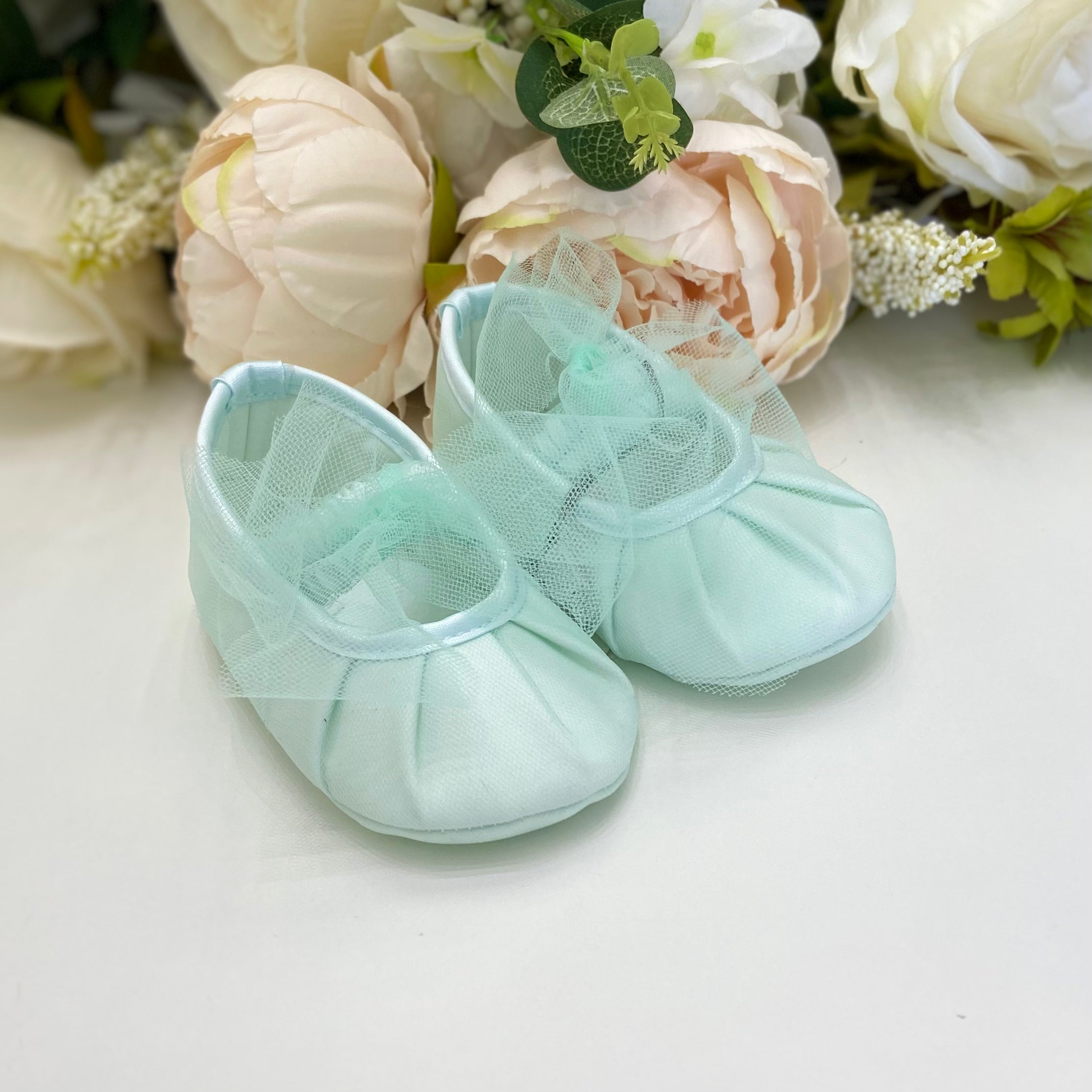 Scarpina culla in tulle verde