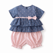 Completo blu e rosa