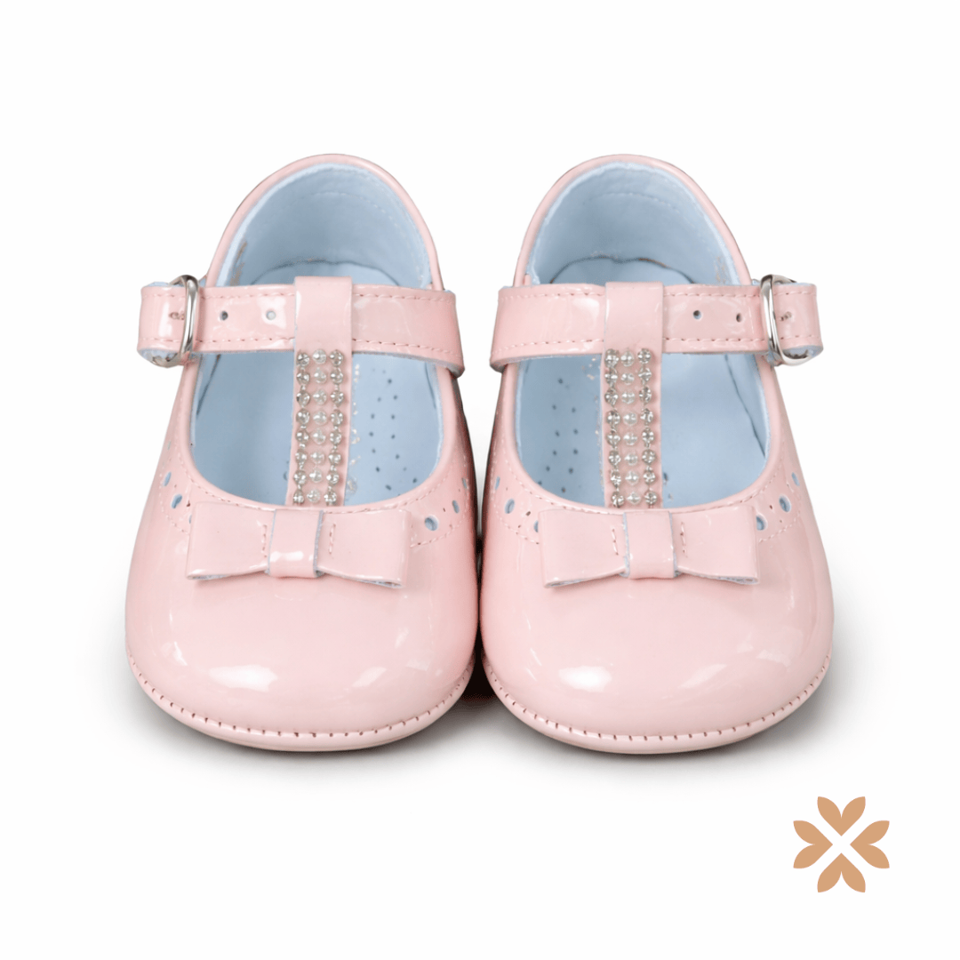 Scarpine culla vernice con fiocco e strass