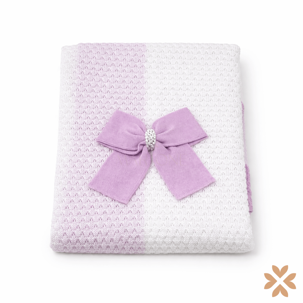 Coperta culla in filo bianco e glicine - Primodì Bebè