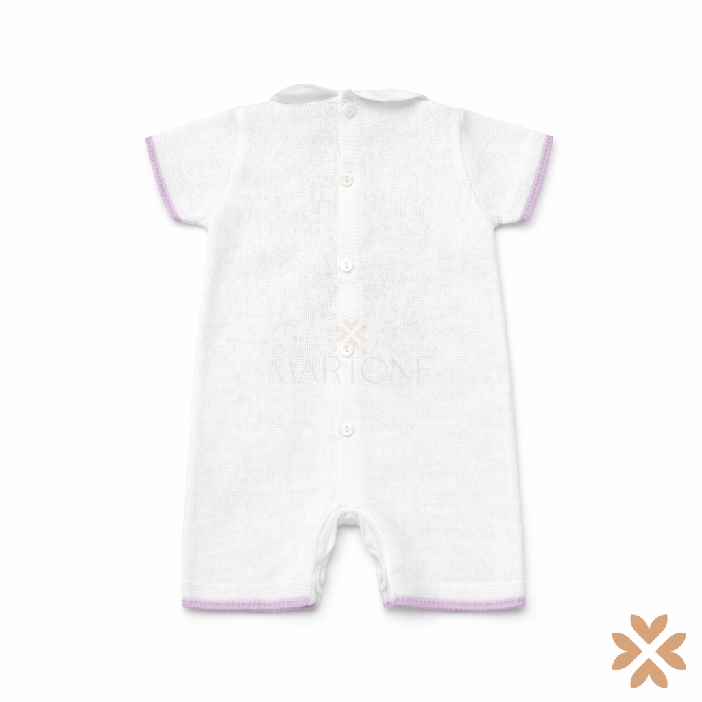 Pagliaccetto in filo bianco e glicine con fiocco – Primodì Bebè